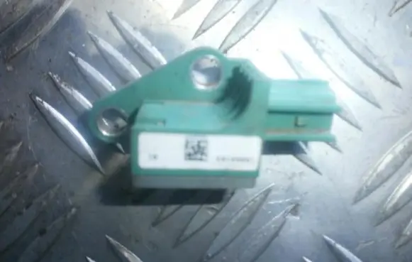 Volkswagen PASSAT B6 Airbag deployment crash/impact sensor 3co909606