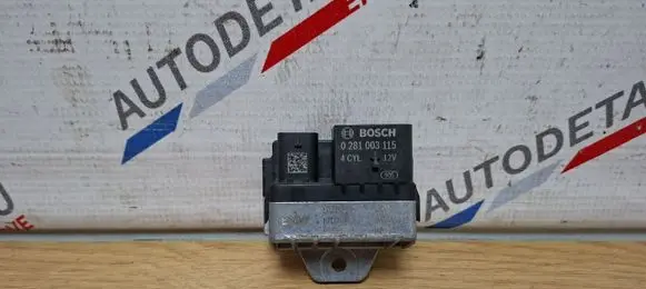 BMW 1 F20 F21 Glow plug pre-heat relay 0281003115