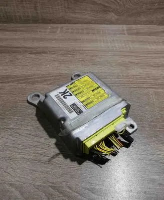 Toyota RAV 4 (XA20) Airbag control unit/module 8917042210 1523008974