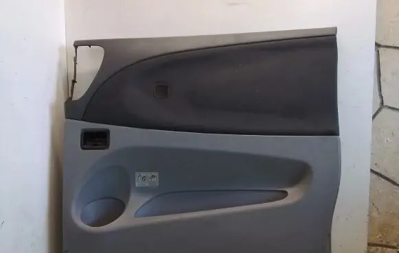 Toyota Previa (XR30, XR40) II Sliding door card 