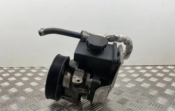 Mercedes-Benz CLC CL203 Power steering pump A0034664101