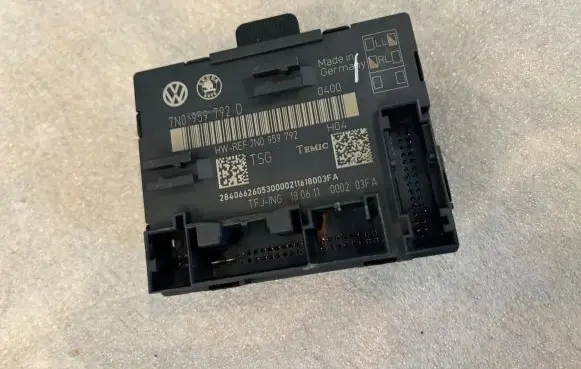 Volkswagen Sharan Door control unit/module 7N0959792D 7N0959792