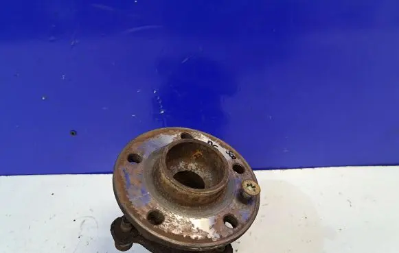 Volvo S60 Rear wheel hub 31329968 31277808