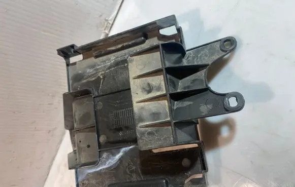 Audi Q7 4L Other engine bay part 4L0907650A