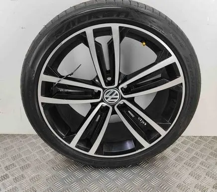 Volkswagen Golf VII R12 alloy rim 5G0601025CM