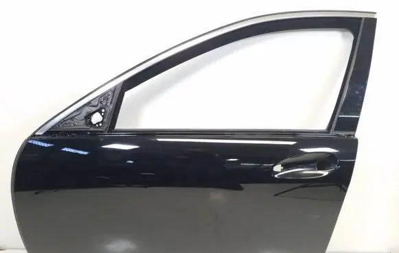 Mercedes-Benz S W221 Door (2 Door Coupe) A2217200105