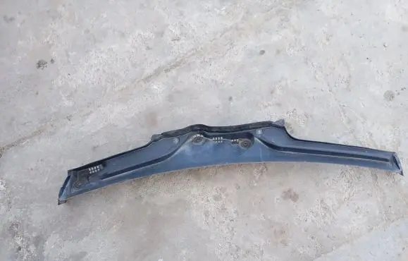 Mercedes-Benz E W213 Wiper trim A2138308703 12523023