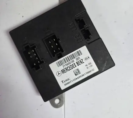 Mercedes-Benz E W211 Comfort/convenience module 2115452132