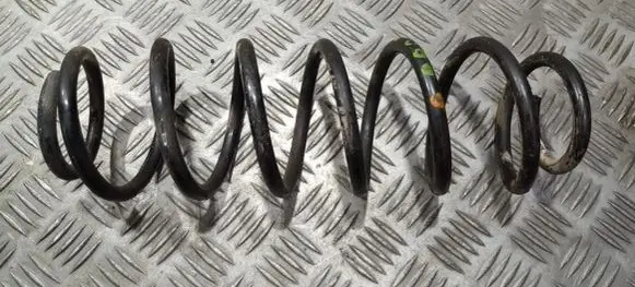 Volkswagen Polo Rear coil spring