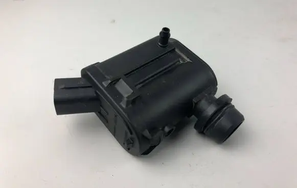 Windscreen/windshield washer pump