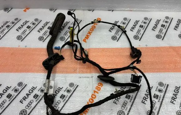 Volkswagen Up Front door wiring loom 1S1971120DH