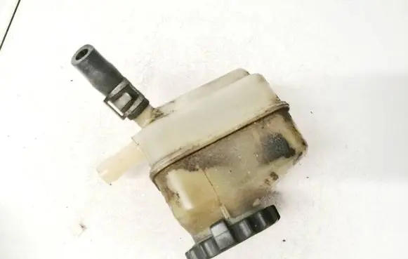 Toyota Avensis T250 Power steering fluid tank/reservoir 