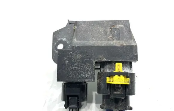 Dacia Duster II Fan control module 255609263P