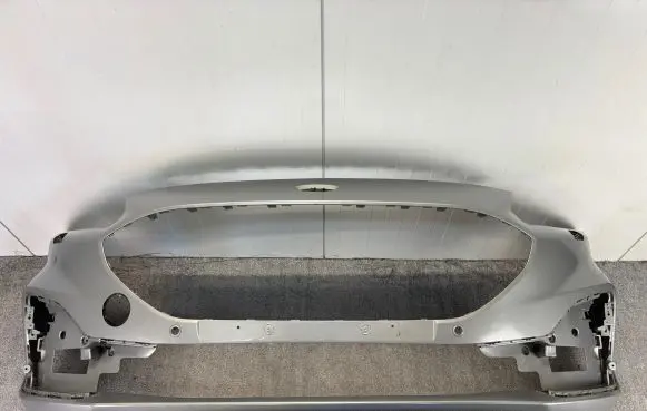 Ford Kuga III Front bumper LV4B-17F003-S Z916