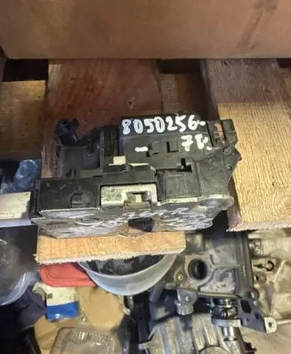 Dacia Dokker Front door lock 805025267R