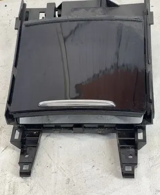 Ashtray (front)