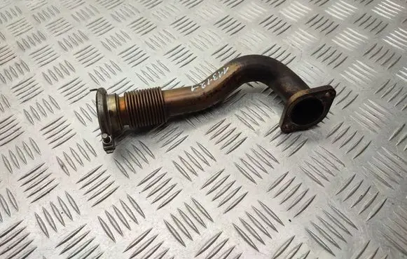 Volkswagen Touareg II EGR valve line/pipe/hose 059131525BJ