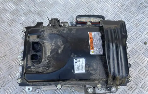 Toyota Yaris XP210 Voltage converter inverter G9200-K0011