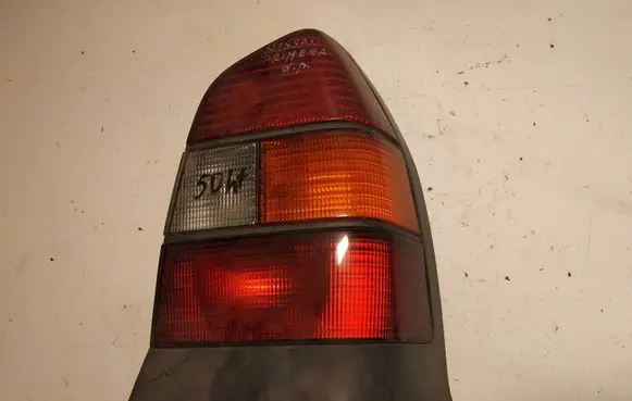 Nissan Primera Rear/tail lights
