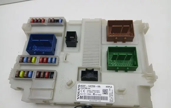 Volvo V60 Fuse module 31327995 BG9T14C256HA