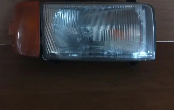 Volkswagen Transporter - Caravelle T4 Headlight/headlamp 9GH11795