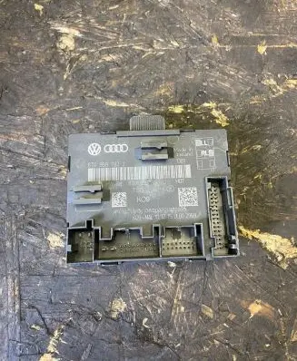 Audi A5 8T 8F Door control unit/module 8T0959793D 8T0959793J