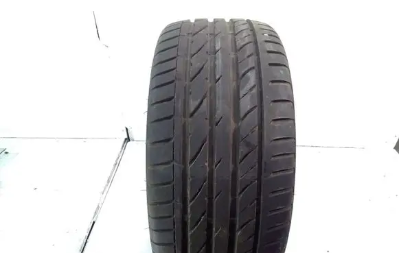 Audi A4 S4 B8 8K R18 summer tire 24540R18 ATREZZO