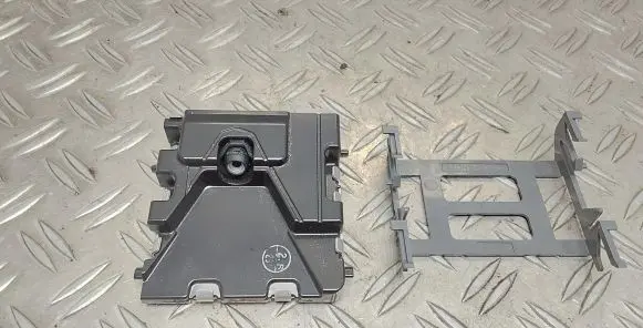 Windshield/windscreen camera