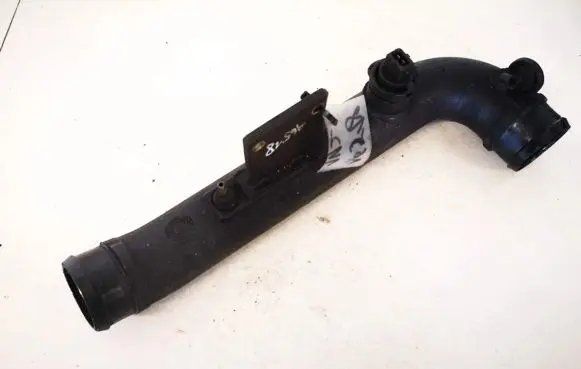 Audi A4 S4 B5 8D Intercooler hose/pipe 8d0145840a