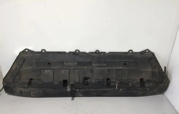 Front bumper skid plate/under tray