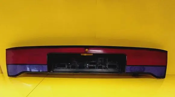 Renault Safrane Tailgate rear/tail lights 7700808306
