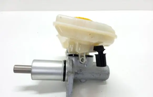 Audi A6 S6 C6 4F Master brake cylinder 8E0611301G 32067009
