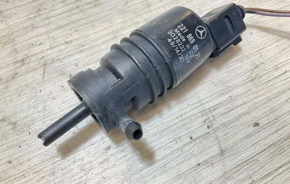 Mercedes-Benz Sprinter W906 Windscreen/windshield washer pump 2218690121