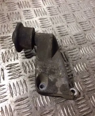 Audi 100 S4 C4 Engine mounting bracket 4A0199343