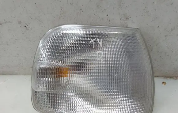 Volkswagen Transporter - Caravelle T4 Front indicator light 840820