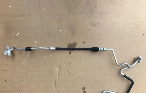 Audi Q8 Air conditioning (A/C) pipe/hose 4M2816720M