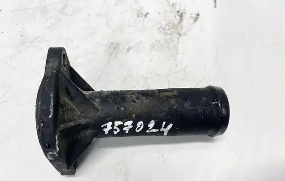 Volkswagen Golf IV Engine coolant pipe/hose 038121121