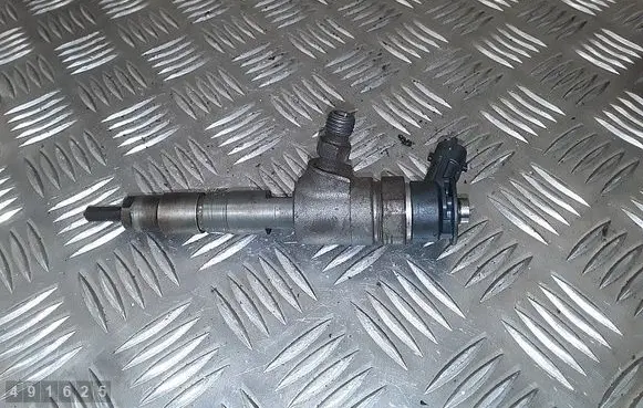 Ford Mondeo MK V Fuel injector cv6q9f593aa 0445110489