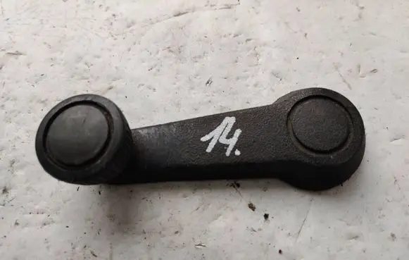 Audi 80 90 B2 Front door window winding handle 111837579B