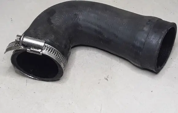 Audi A4 S4 B5 8D Intercooler hose/pipe
