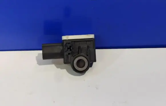 Volvo V60 Airbag deployment crash/impact sensor 31334336