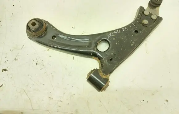 Volvo XC40 Front control arm 32221283JLK01