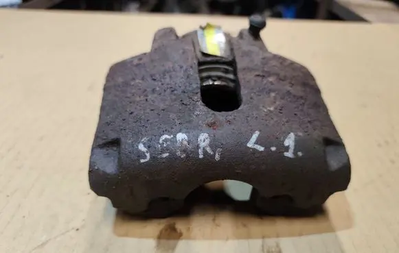 Chrysler Sebring (ST-22 - JR) Front brake caliper 
