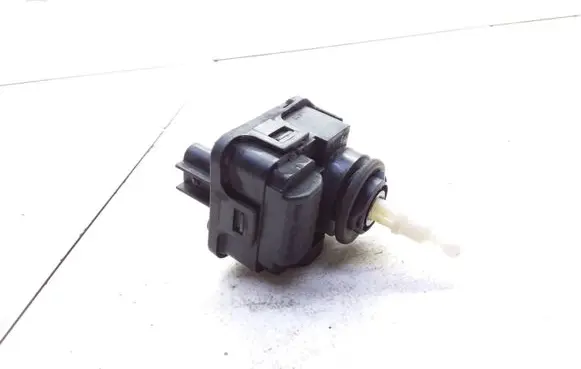Volvo S40, V40 Headlight level adjustment motor 00728232