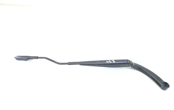 Ford Mustang VI Front wiper blade arm FR3Z-17526-A FR3B-17B589-AA