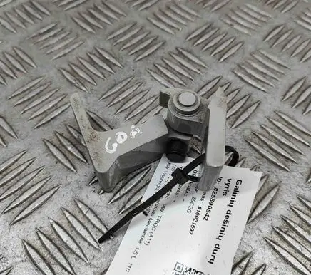 Volkswagen T-Roc Rear door upper hinge 8X0831404E