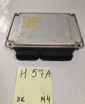 Seat Leon (1M) Engine control unit/module 038906012FK 0281010683