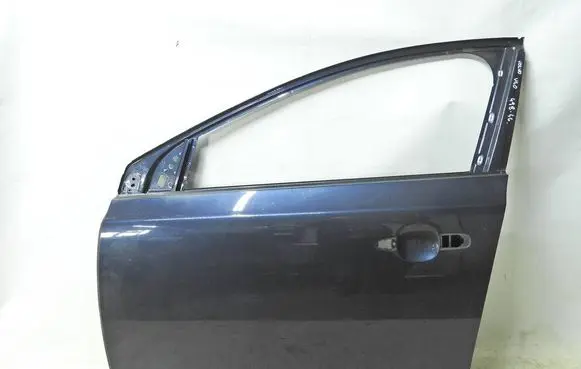 Volvo V40 Front door