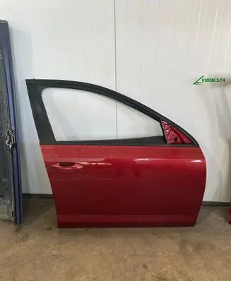 Skoda Octavia Mk3 (5E) Front door 