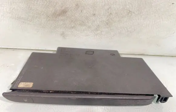 Volkswagen PASSAT B5 Cup holder 3b2858569